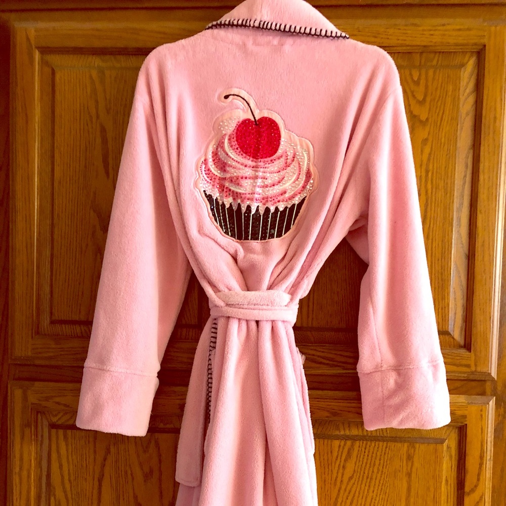 Robe with beaded cupcakes